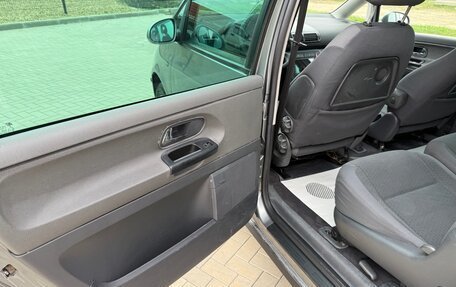 Volkswagen Sharan I рестайлинг, 2004 год, 670 000 рублей, 9 фотография