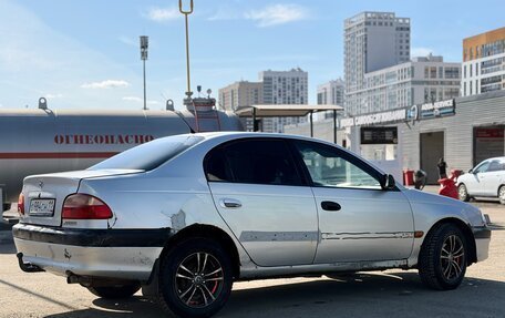 Toyota Avensis III рестайлинг, 1999 год, 215 000 рублей, 3 фотография