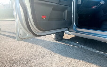 Volkswagen Polo IV рестайлинг, 2002 год, 325 000 рублей, 6 фотография