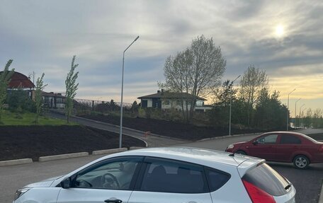 Hyundai Solaris II рестайлинг, 2015 год, 1 060 000 рублей, 3 фотография