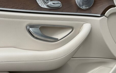 Mercedes-Benz E-Класс, 2018 год, 4 200 000 рублей, 5 фотография