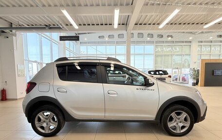 Renault Sandero II рестайлинг, 2021 год, 1 349 999 рублей, 7 фотография