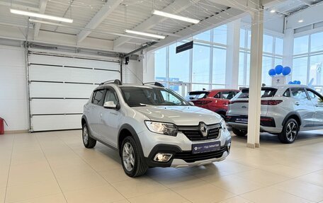 Renault Sandero II рестайлинг, 2021 год, 1 349 999 рублей, 8 фотография