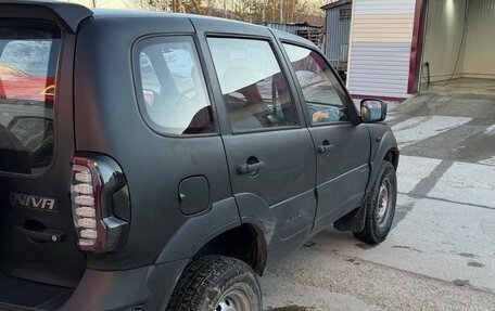 Chevrolet Niva I рестайлинг, 2006 год, 550 000 рублей, 3 фотография