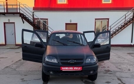 Chevrolet Niva I рестайлинг, 2006 год, 550 000 рублей, 2 фотография