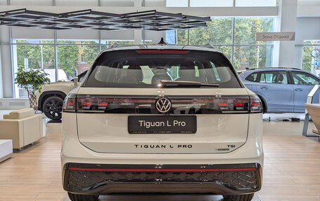 Volkswagen Tiguan, 2025 год, 5 490 000 рублей, 6 фотография