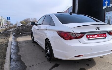 Hyundai Sonata VI, 2011 год, 1 130 000 рублей, 4 фотография