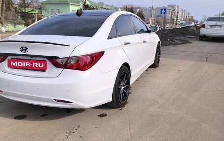 Hyundai Sonata VI, 2011 год, 1 130 000 рублей, 5 фотография