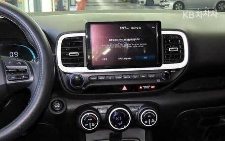 Hyundai Venue I, 2022 год, 1 830 000 рублей, 9 фотография