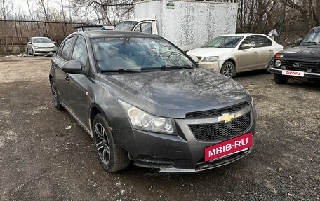 Chevrolet Cruze II, 2010 год, 390 000 рублей, 3 фотография