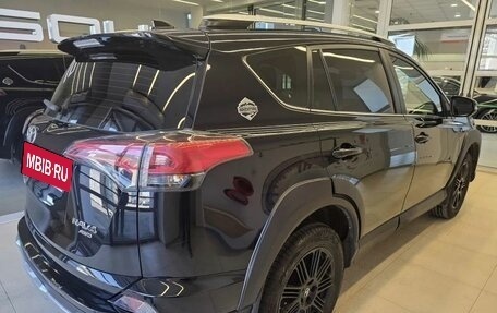 Toyota RAV4, 2018 год, 2 661 008 рублей, 4 фотография