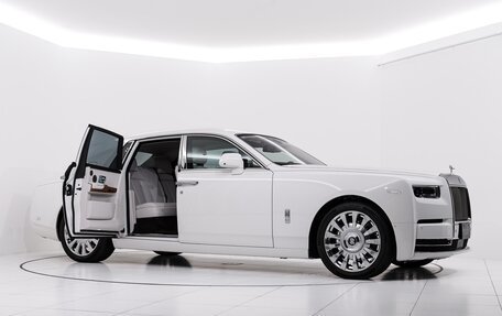 Rolls-Royce Phantom VIII, 2022 год, 39 100 000 рублей, 3 фотография