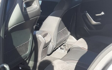 Mercedes-Benz A-Класс, 2020 год, 2 800 000 рублей, 3 фотография