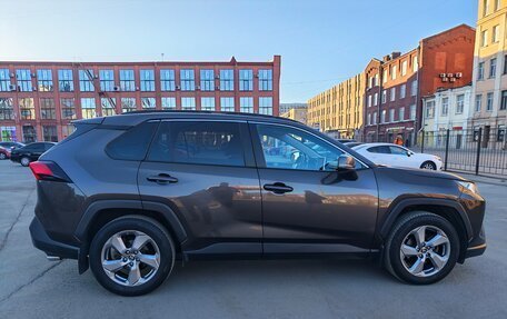 Toyota RAV4, 2020 год, 3 840 000 рублей, 7 фотография