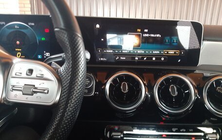 Mercedes-Benz A-Класс, 2020 год, 2 800 000 рублей, 4 фотография