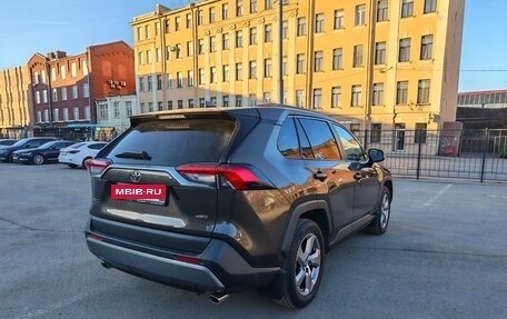 Toyota RAV4, 2020 год, 3 840 000 рублей, 6 фотография