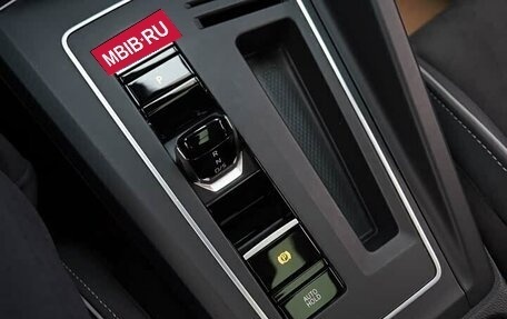 Volkswagen Golf VIII, 2022 год, 1 950 000 рублей, 11 фотография