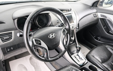 Hyundai Avante, 2011 год, 949 000 рублей, 9 фотография