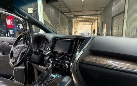 Toyota Alphard III, 2018 год, 4 490 000 рублей, 6 фотография