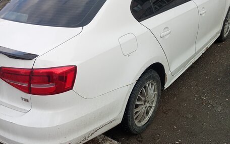 Volkswagen Jetta VI, 2015 год, 650 000 рублей, 4 фотография