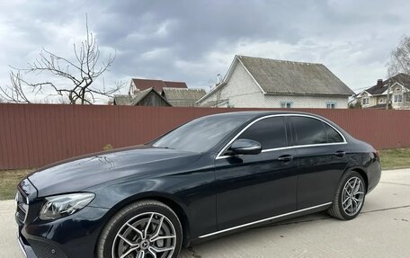 Mercedes-Benz E-Класс, 2016 год, 3 150 000 рублей, 6 фотография