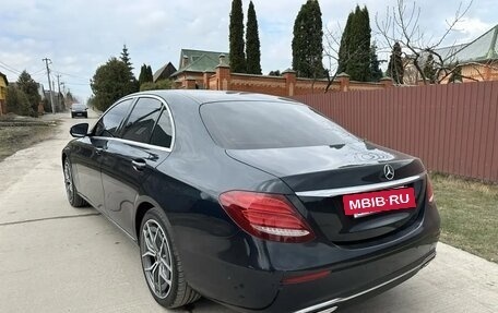 Mercedes-Benz E-Класс, 2016 год, 3 150 000 рублей, 5 фотография