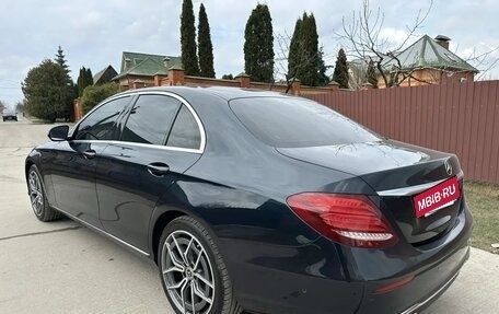 Mercedes-Benz E-Класс, 2016 год, 3 150 000 рублей, 4 фотография