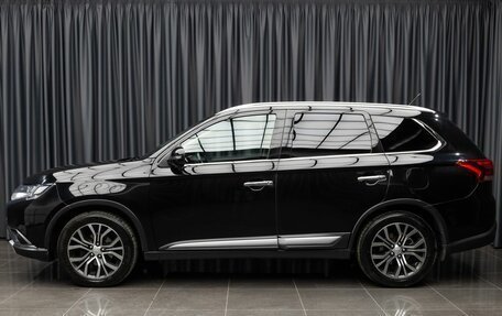 Mitsubishi Outlander III рестайлинг 3, 2015 год, 1 849 000 рублей, 6 фотография