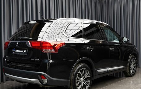 Mitsubishi Outlander III рестайлинг 3, 2015 год, 1 849 000 рублей, 4 фотография