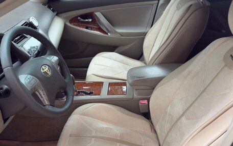 Toyota Camry, 2009 год, 935 000 рублей, 10 фотография