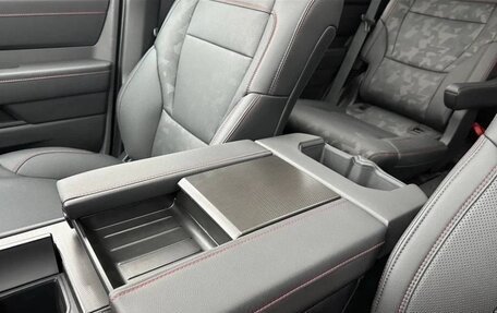 Toyota Sequoia, 2023 год, 12 000 000 рублей, 4 фотография