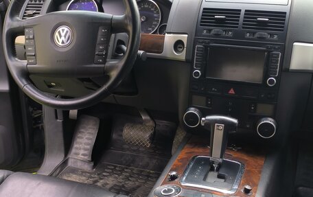 Volkswagen Touareg III, 2007 год, 950 000 рублей, 10 фотография