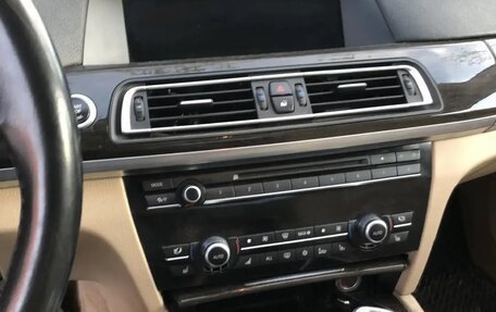 BMW 7 серия, 2011 год, 830 000 рублей, 3 фотография