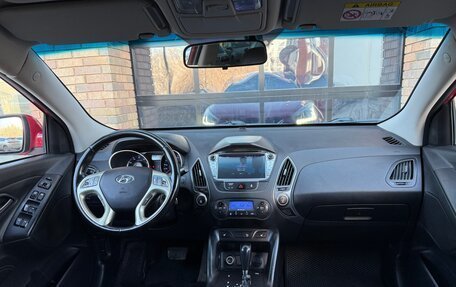 Hyundai ix35 I рестайлинг, 2015 год, 1 300 000 рублей, 9 фотография