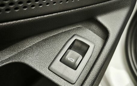 BMW 3 серия, 2019 год, 3 324 000 рублей, 12 фотография