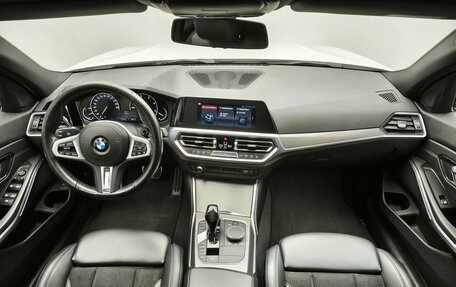 BMW 3 серия, 2019 год, 3 324 000 рублей, 17 фотография