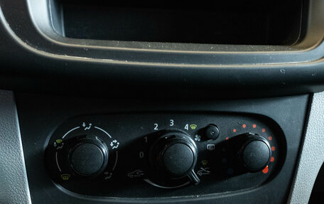 Renault Logan II, 2014 год, 499 000 рублей, 14 фотография