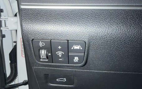 KIA K5, 2023 год, 2 650 000 рублей, 28 фотография