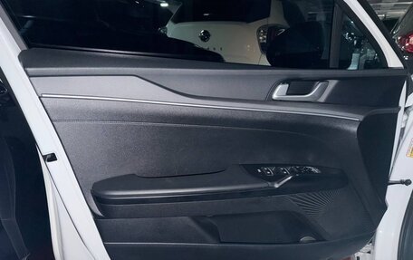 KIA K5, 2023 год, 2 650 000 рублей, 26 фотография