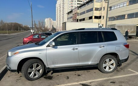 Toyota Highlander III, 2012 год, 2 300 000 рублей, 2 фотография