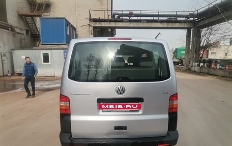 Volkswagen Caravelle T5, 2009 год, 1 500 000 рублей, 3 фотография