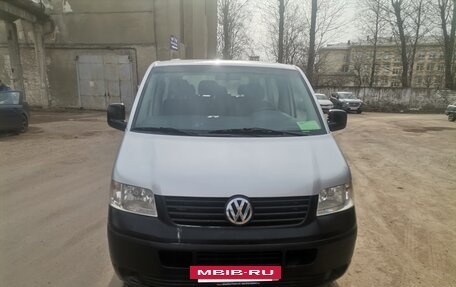Volkswagen Caravelle T5, 2009 год, 1 500 000 рублей, 6 фотография