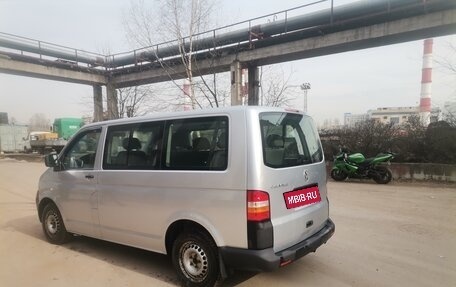 Volkswagen Caravelle T5, 2009 год, 1 500 000 рублей, 2 фотография