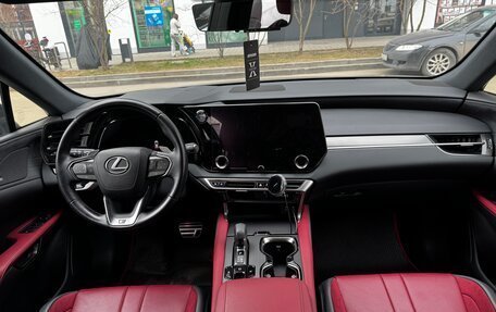 Lexus RX IV рестайлинг, 2023 год, 10 300 000 рублей, 12 фотография