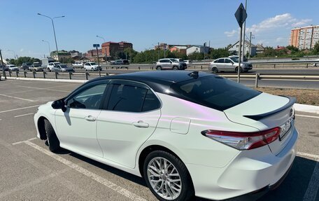 Toyota Camry, 2019 год, 1 850 000 рублей, 2 фотография