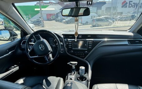 Toyota Camry, 2019 год, 1 850 000 рублей, 18 фотография