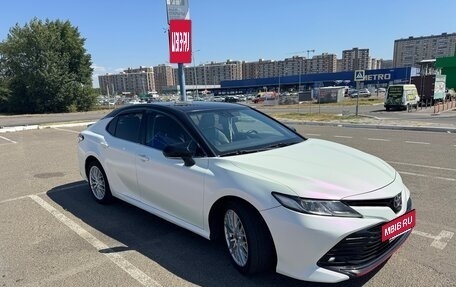Toyota Camry, 2019 год, 1 850 000 рублей, 9 фотография