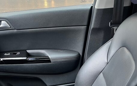 KIA Sportage IV рестайлинг, 2022 год, 3 200 000 рублей, 7 фотография