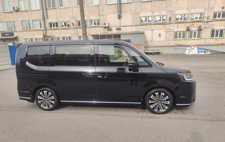 Honda Stepwgn, 2025 год, 3 600 000 рублей, 3 фотография