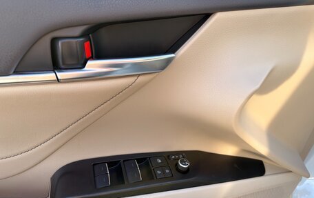 Toyota Camry, 2021 год, 3 080 000 рублей, 20 фотография